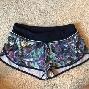COPY - Lululemon 2.5 inch speed shorts